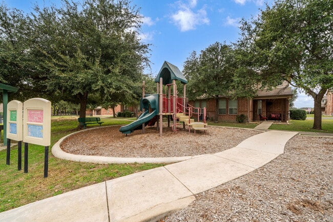 Building Photo - 2642 Grayson Way