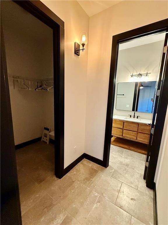 Building Photo - 706 Gloucester St