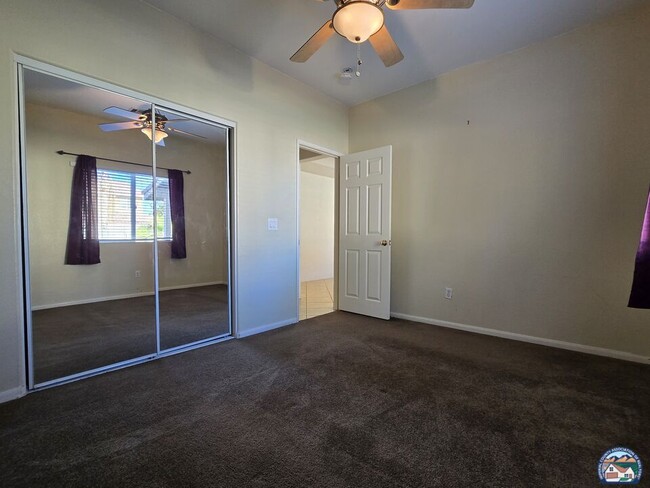 Building Photo - 1874 Farmer Dr