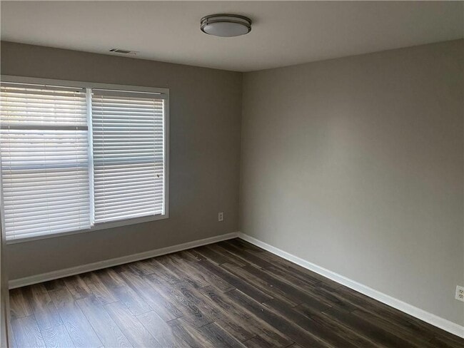 Building Photo - 2922 Briaroak Dr