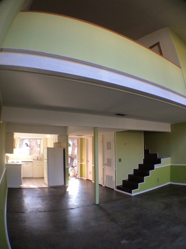 Building Photo - 1304 Mariposa Dr