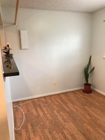 Building Photo - 9757 Hagel Cir
