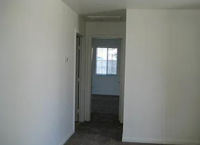 Building Photo - Charming Home For Rent Near Lake Elsinore!