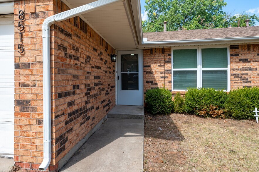 Building Photo - 8515 Wakefield Dr