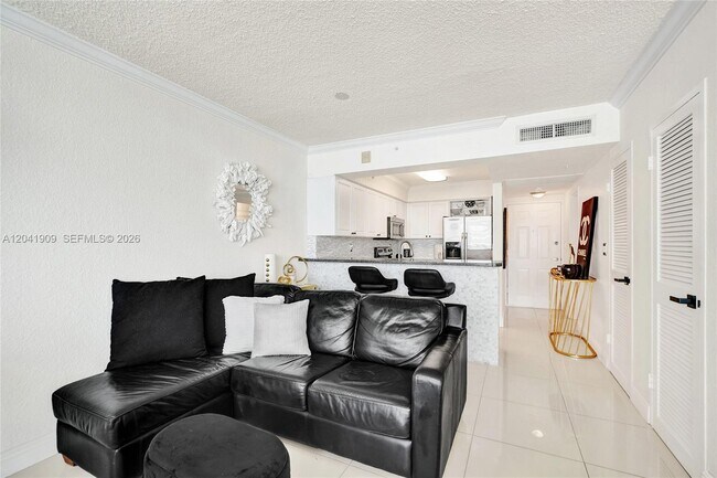 Building Photo - 2501 S Ocean Dr