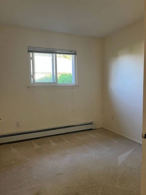 Building Photo - 42 Maple St