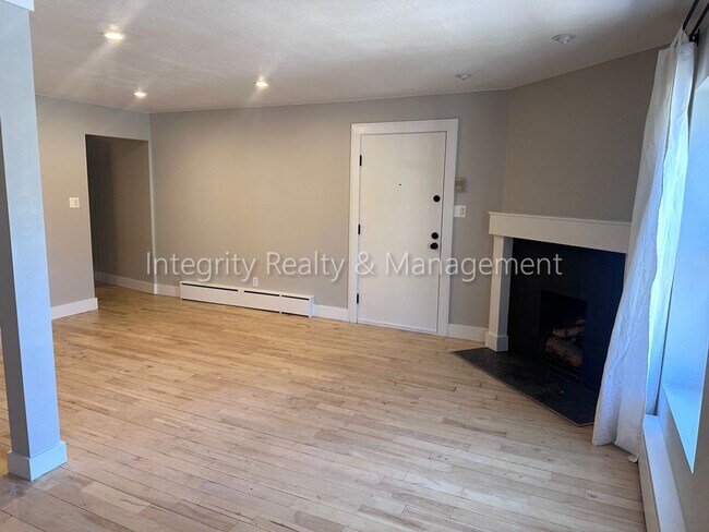 Building Photo - 1123 Sherman St