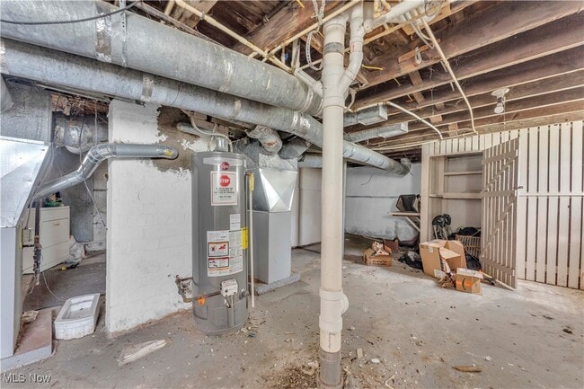 Building Photo - 16115 Arcade Ave