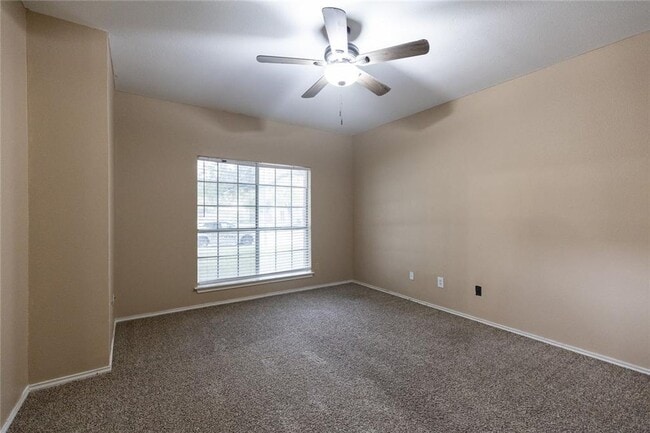 Building Photo - Charming Pflugerville Home