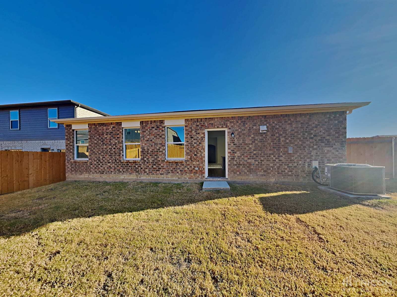 Building Photo - 1903 Belmont Dr