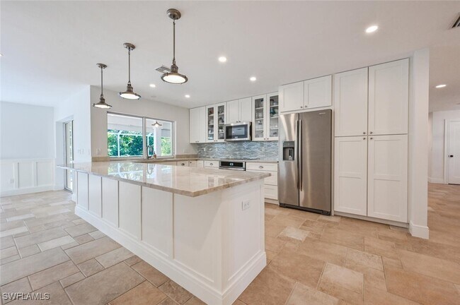 Building Photo - 508 Devils Ln