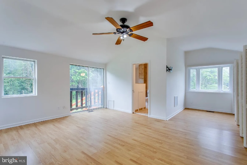 Building Photo - 301 Loureiro Ln
