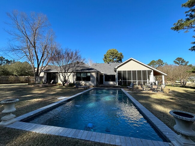 Building Photo - Gorgeous 4 Bedroom home in South Shreveport