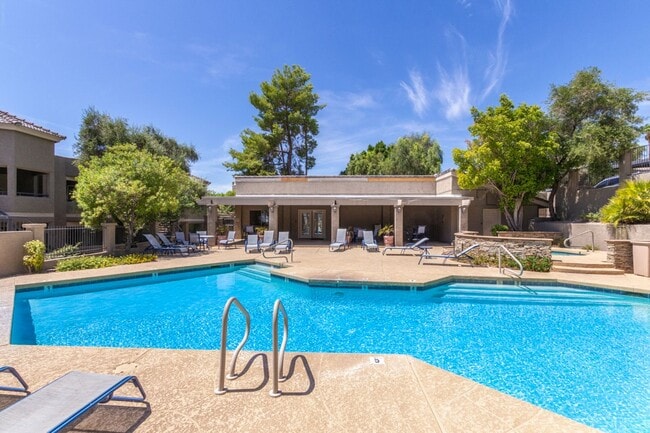 Building Photo - Condo in Cliffs Art North Mountain Community