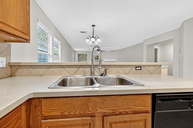 Building Photo - 11739 Edenstone Dr