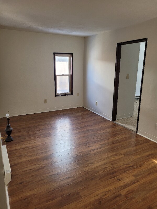 Building Photo - 196 Jewett St