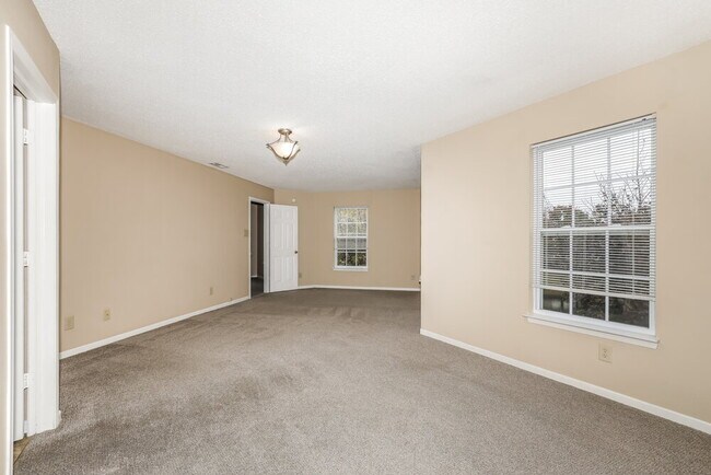 Building Photo - 15213 Beam St