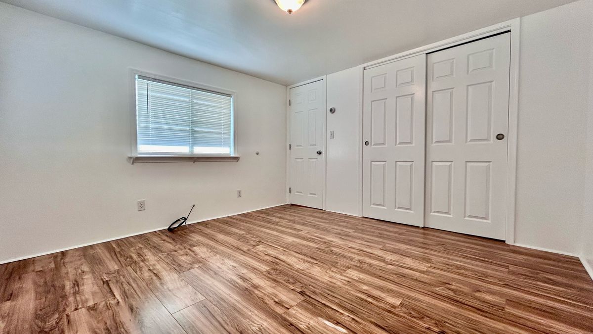 Building Photo - 202 Cactus Dr