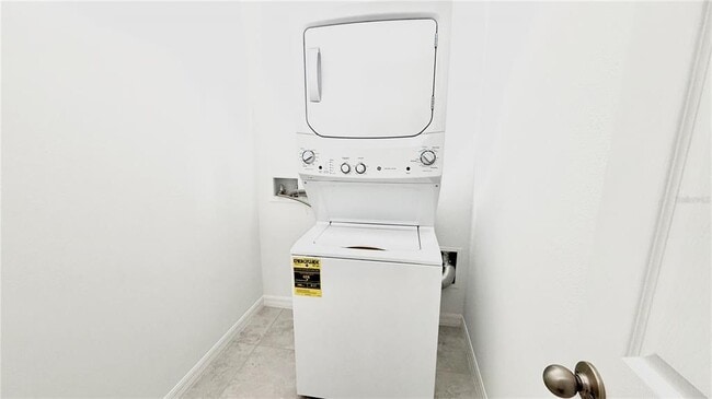 Building Photo - 3832 Giorgio Dr