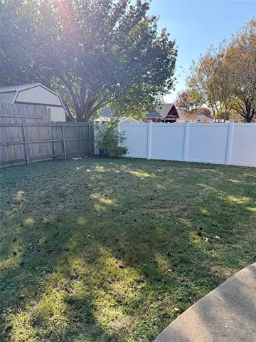 Building Photo - 106 Wellington Ct