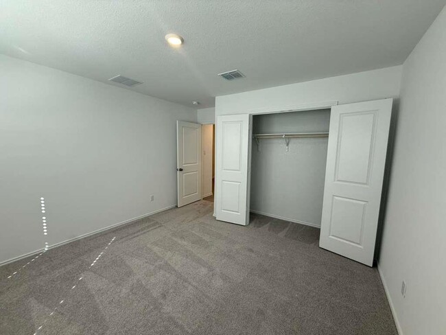 Building Photo - 18020 Lark Sparrow Dr