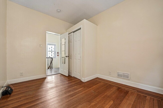 Building Photo - 310 Palisade Ave