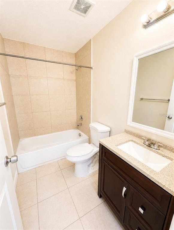 Building Photo - 642 Heraldo Ct