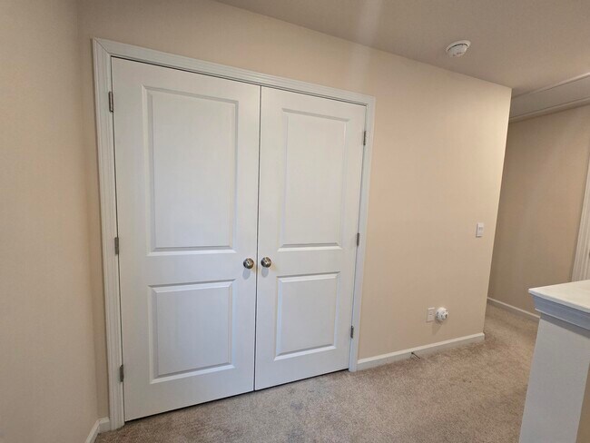 Building Photo - 4053 Crimson Pass