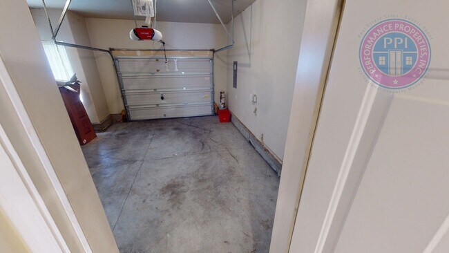 Building Photo - Beaverton - Two En-Suites! LVT Plank Flooring, No Carpet