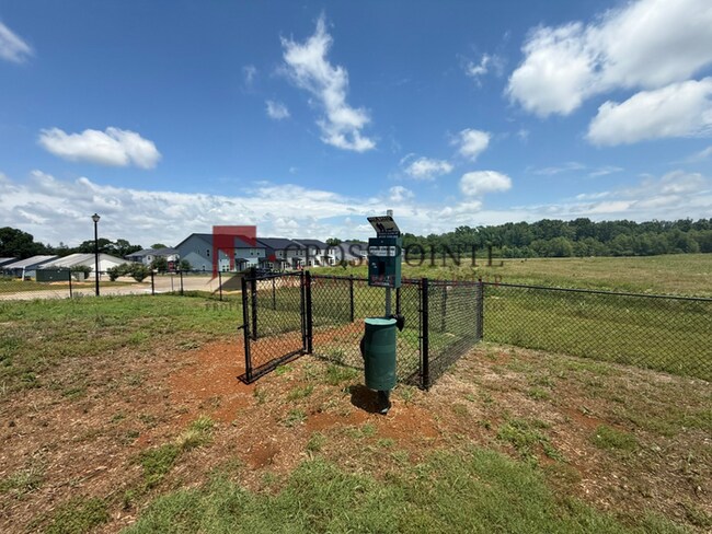 Building Photo - NOW OFFERING FIRST MONTH FREE W/ 12 MONTH LEASE - Luxury 3 Bedroom 2.5 Bath Townhome in Bullard, TX!