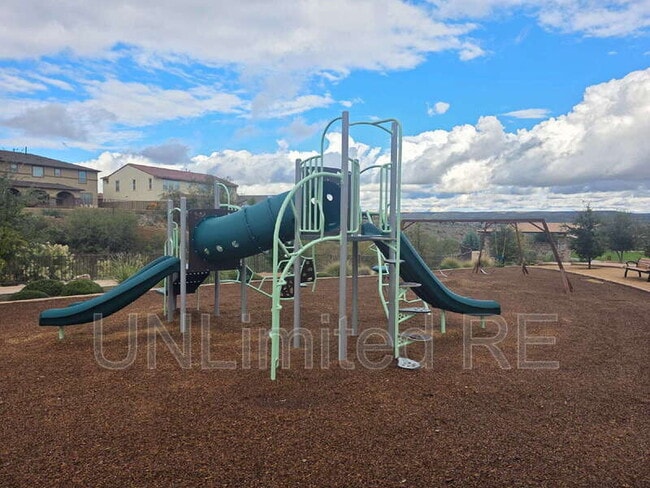 Building Photo - 308 Spirit Cir