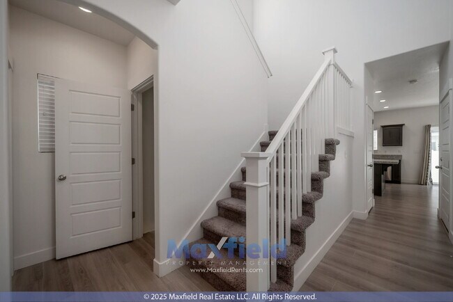 Building Photo - LEASE SPECIAL ! 4BD 3.5BTH 2GAR Home in Eagle Mountain