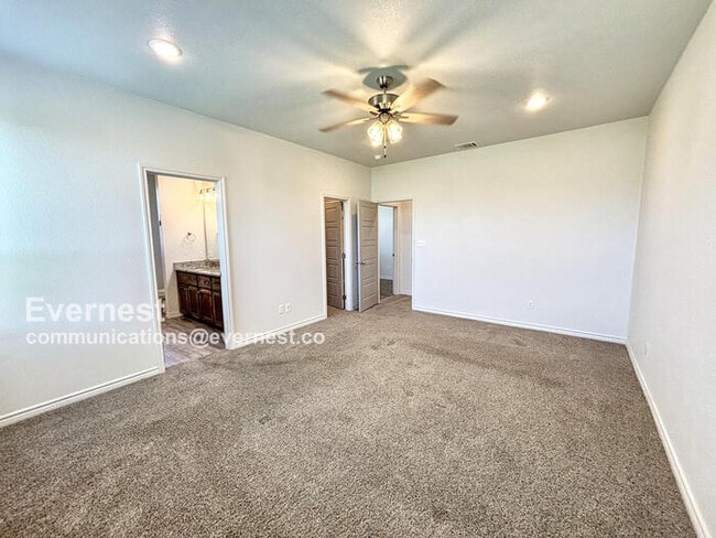 Building Photo - 8503 Glade Dr