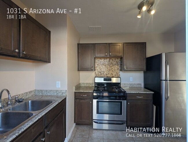 Primary Photo - 1031 S Arizona Ave