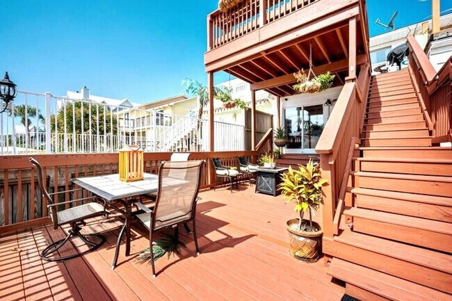 Building Photo - 149 Durango Rd