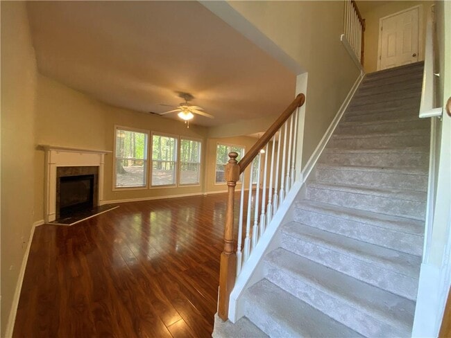 Building Photo - 3367 Harvest Ridge Ln NE
