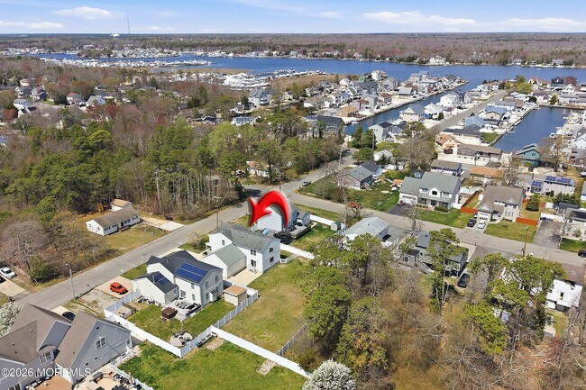 Building Photo - 821 Bunnell St