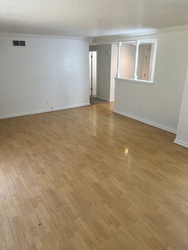 Building Photo - Welcome to the East Whittier 3 Bedroom House.