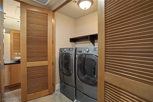 Building Photo - 11441 Allerton Park Dr