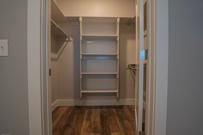 Building Photo - 3-bedroom, 2-bathroom home located in the beautiful Pea Ridge, AR