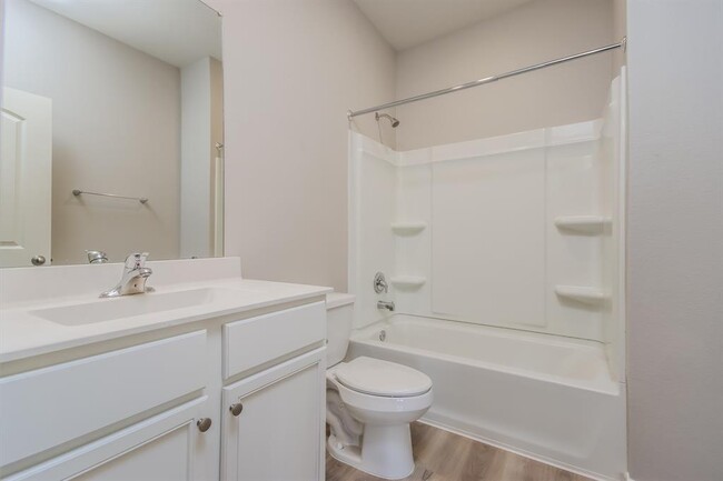 Building Photo - 25381 Cypress Bend Dr