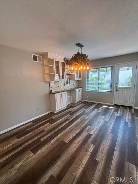 Building Photo - 5 Falcon Crest Ln