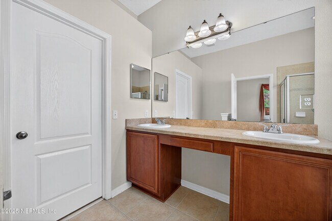 Building Photo - 13175 Tom Morris Dr