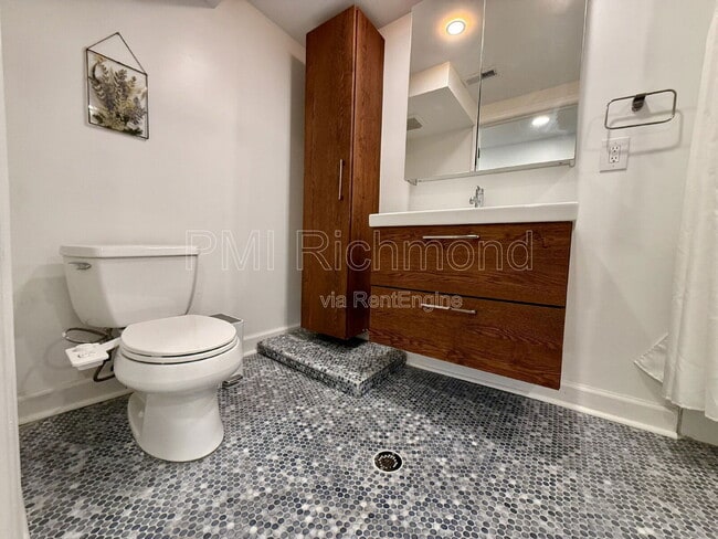 Building Photo - 1312 N 37th St