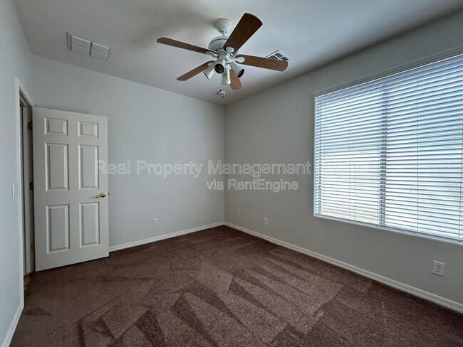 Building Photo - 9707 S 45th Ave