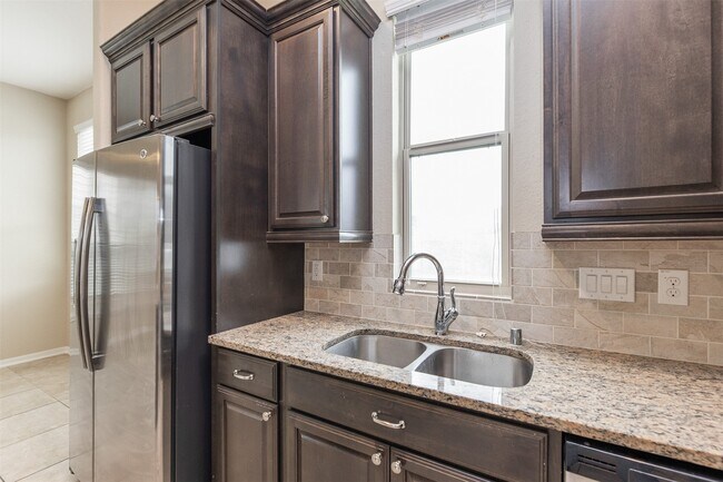 Building Photo - 24943 Blue Mountain Park Ln