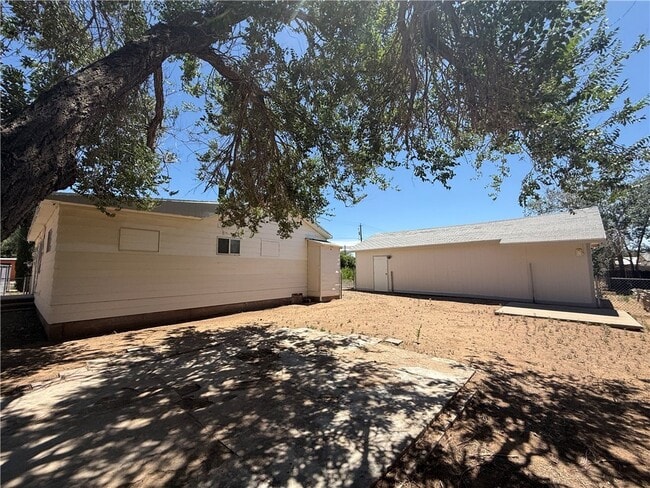 Building Photo - 2155 Kingman Ave