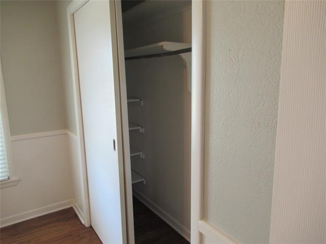 Building Photo - 106 S Clark St