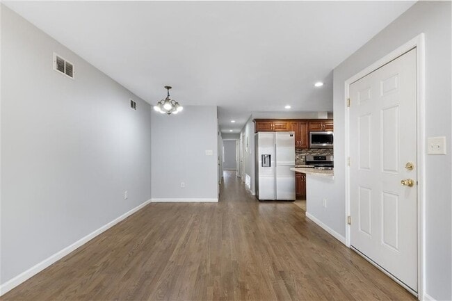 Building Photo - 150 Congress St