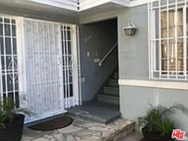 Building Photo - 1150 Cochran Ave